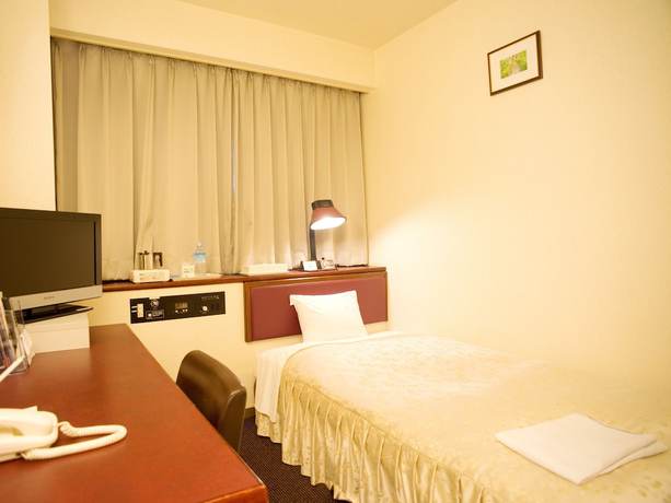 Imagen de la habitación del Hotel Smile Sasebo. Foto 10