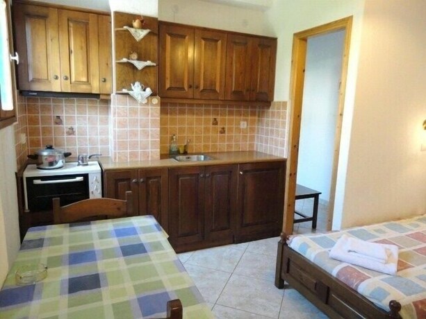 Imagen de la habitación del Hotel Smile Stella Studios. Foto 15