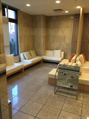 Imagen de los interiores del Hotel Smile Sugamo. Foto 15