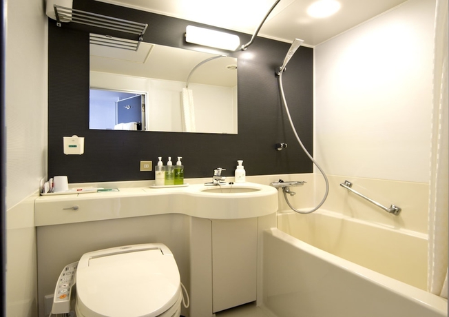 Imagen de la habitación del Hotel Smile Tokushima. Foto 10