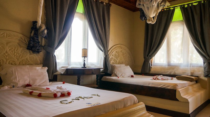 Imagen de la habitación del Hotel Smiles Beach. Foto 15