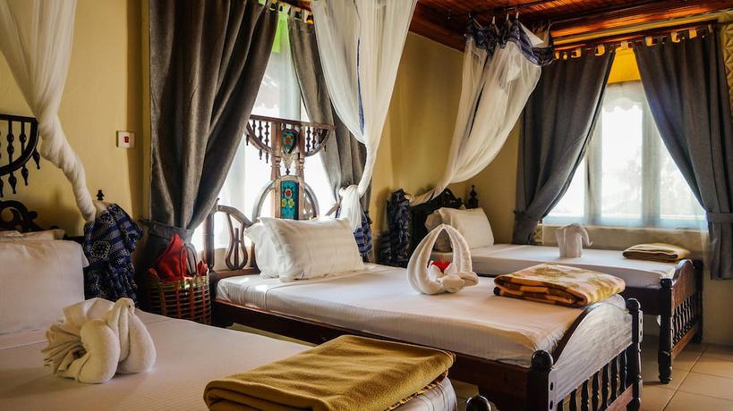 Imagen de la habitación del Hotel Smiles Beach. Foto 16