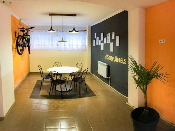 Imagen de los interiores del Hotel Smiles. Foto 16