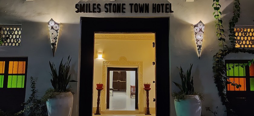 Imagen general del Hotel Smiles Stone Town. Foto 1
