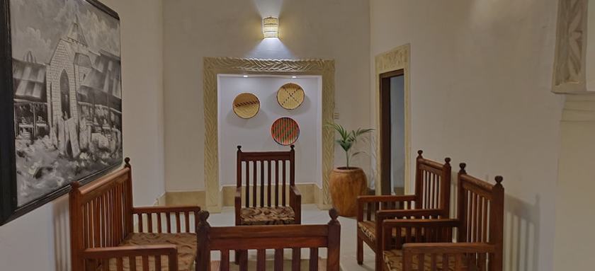 Imagen de los interiores del Hotel Smiles Stone Town. Foto 15