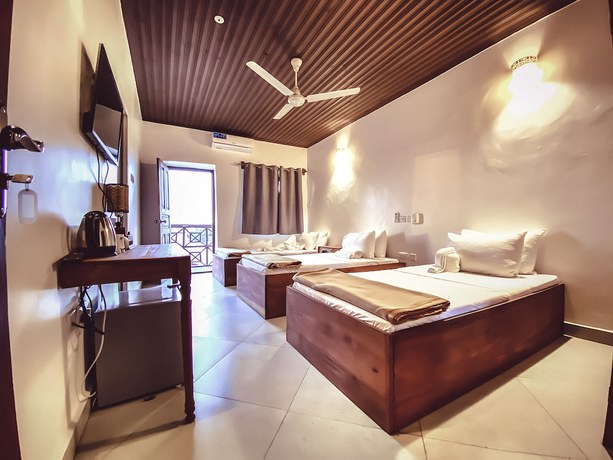 Imagen de la habitación del Hotel Smiles Stone Town. Foto 7