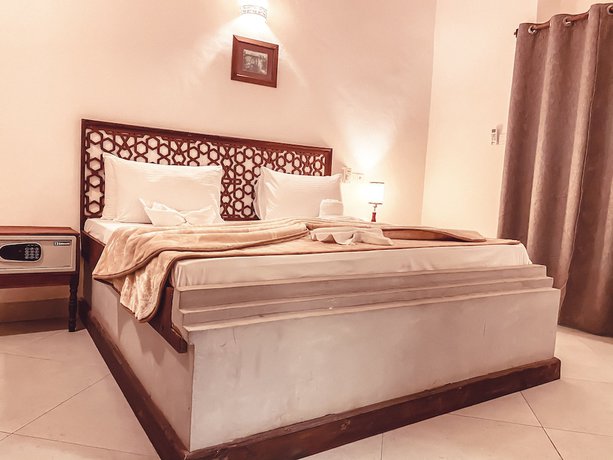 Imagen de la habitación del Hotel Smiles Stone Town. Foto 8