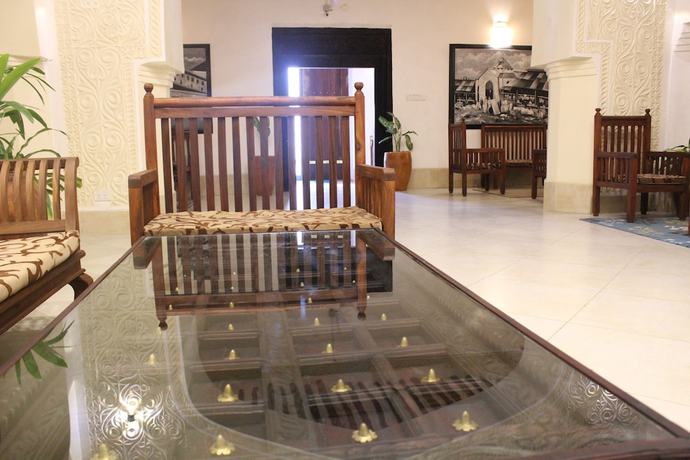 Imagen de los interiores del Hotel Smiles Stone Town. Foto 20