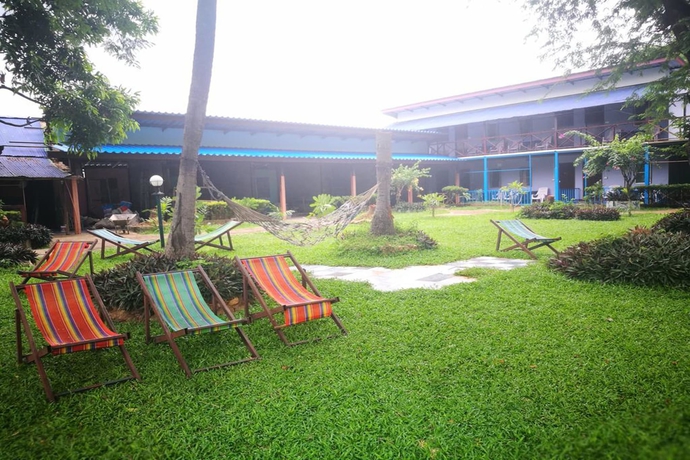 Imagen de los exteriores del Hotel Smiley Frog. Foto 10