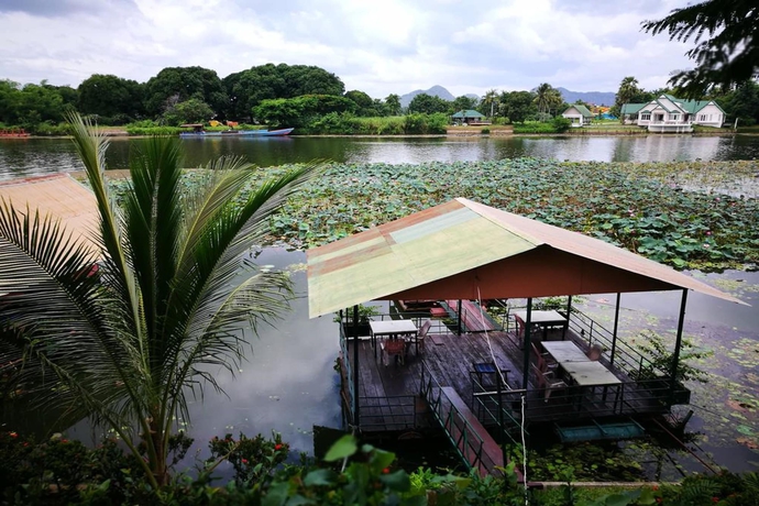 Imagen de los exteriores del Hotel Smiley Frog. Foto 11