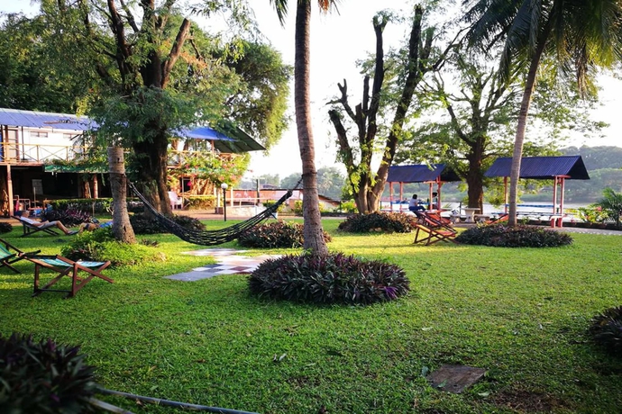 Imagen de los exteriores del Hotel Smiley Frog. Foto 13