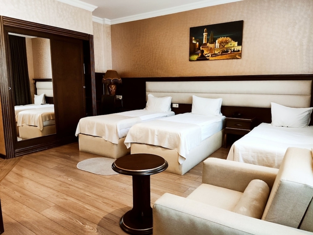 Imagen de la habitación del Hotel Smith. Foto 7