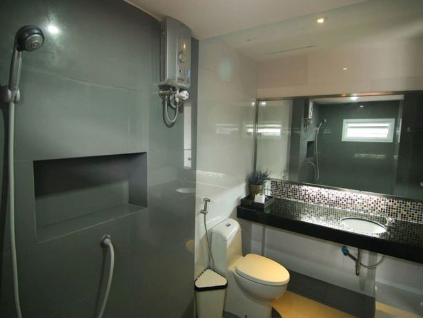 Imagen de la habitación del Hotel Smith Residence, Surat Thani. Foto 5