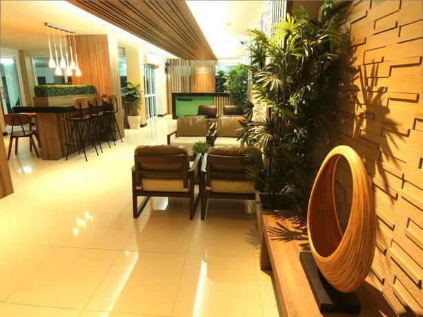 Imagen de los interiores del Hotel Smith Residence, Surat Thani. Foto 12