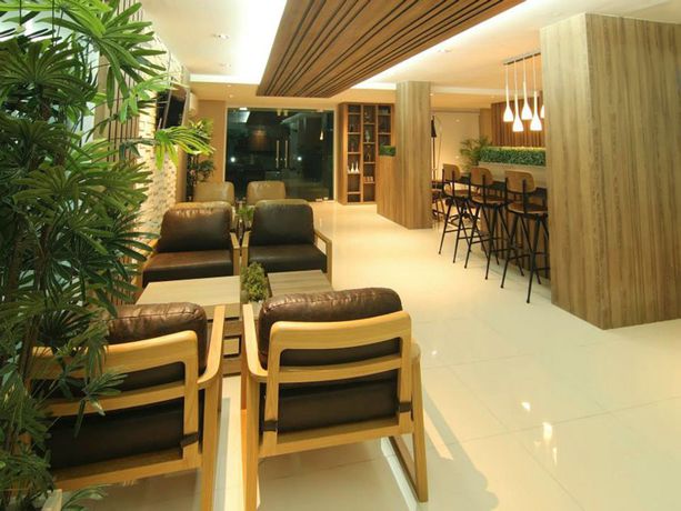 Imagen de la habitación del Hotel Smith Residence, Surat Thani. Foto 8