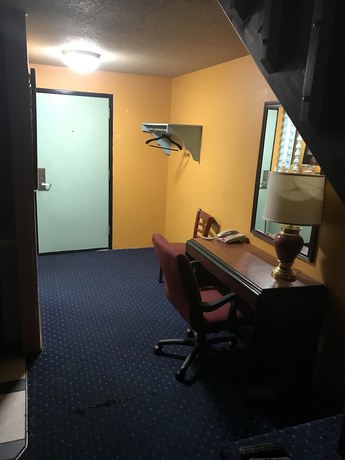 Imagen de la habitación del Hotel Smokey Point Motor Inn. Foto 3
