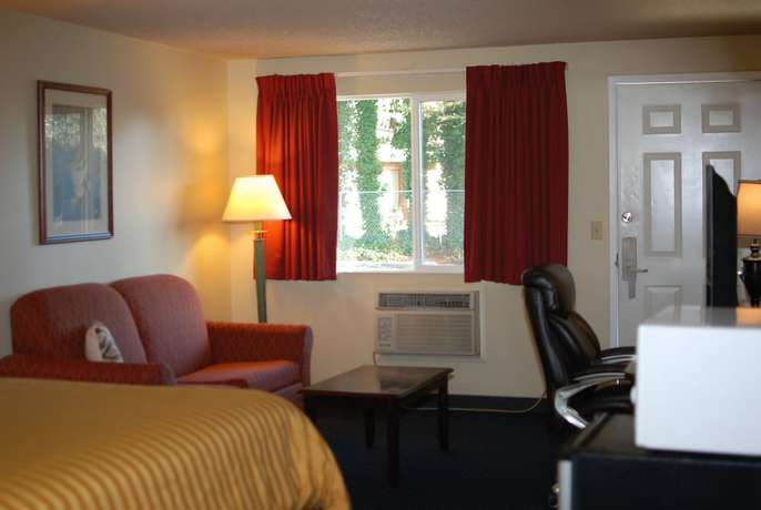 Imagen de la habitación del Hotel Smokey Point Motor Inn. Foto 16