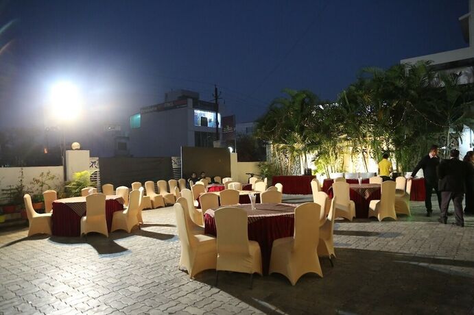 Imagen general del Hotel Smriti Grand. Foto 8