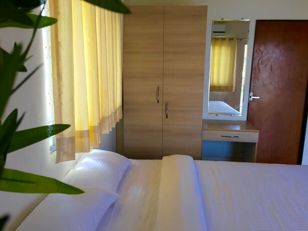 Imagen de la habitación del Hotel Smriti Grand. Foto 11