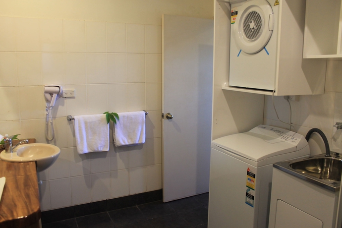 Imagen de la habitación del Hotel Smugglers Cove Beach Resort and. Foto 7