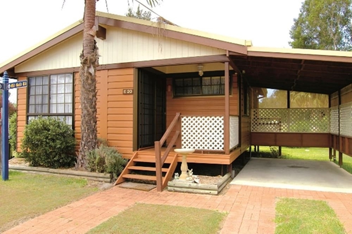 Imagen de la habitación del Hotel Smugglers Cove Holiday Village. Foto 11