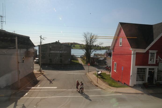 Imagen general del Hotel Smugglers Cove Inn. Foto 10