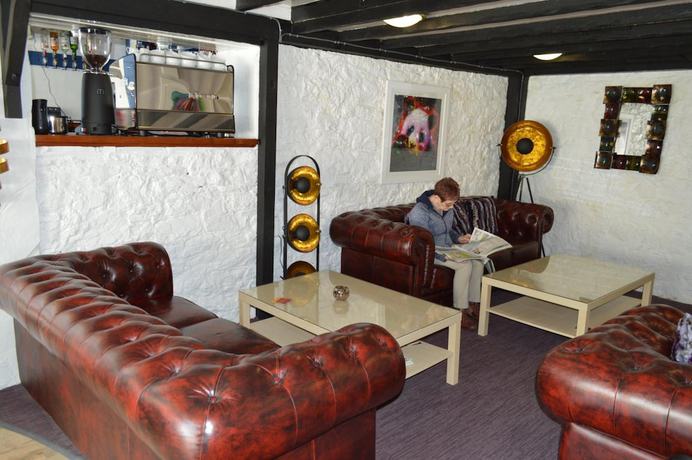 Imagen de los interiores del Hotel Smugglers Haunt. Foto 18