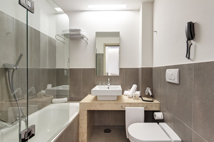 Imagen de la habitación del Hotel Smy Aran Blu Roma Mare. Foto 9