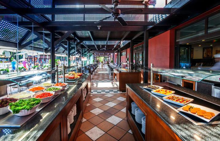 Imagen del bar/restaurante del Hotel Smy Isla Cristina. Foto 3