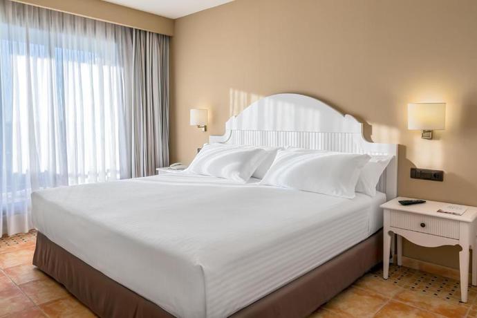 Imagen de la habitación del Hotel Smy Isla Cristina. Foto 6