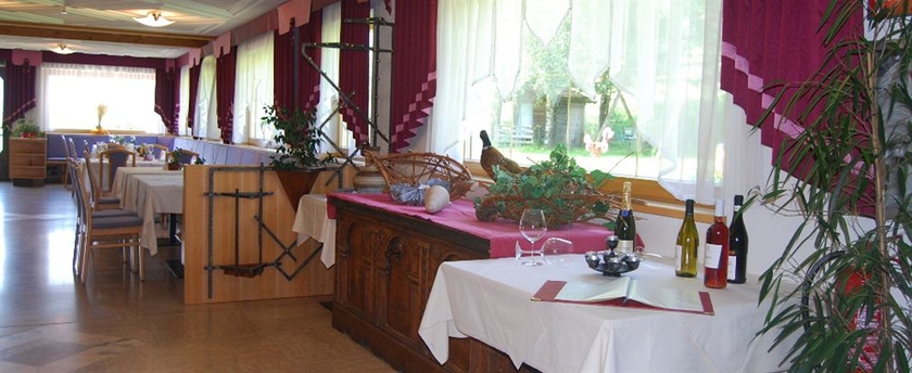 Imagen del bar/restaurante del Hotel Smy Koflerhof Wellness and Spa Dolomiti. Foto 4