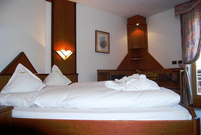 Imagen de la habitación del Hotel Smy Koflerhof Wellness and Spa Dolomiti. Foto 10