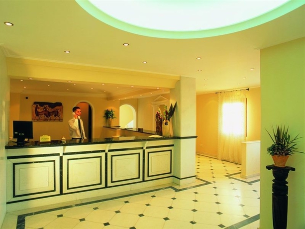 Imagen general del Hotel Smy Mediterranean White Santorini. Foto 5