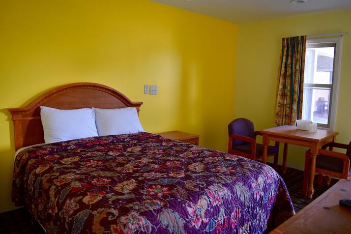 Imagen de la habitación del Hotel Snelling Motel. Foto 18