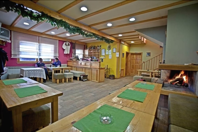 Imagen del bar/restaurante del Hotel Snje&scaron;ko. Foto 3