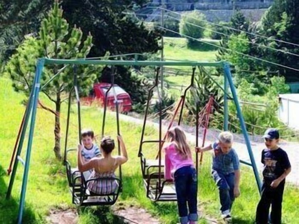 Imagen de los exteriores del Hotel Snjezna Kuca. Foto 15