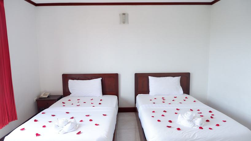 Imagen de los interiores del Hotel Snk. Foto 17