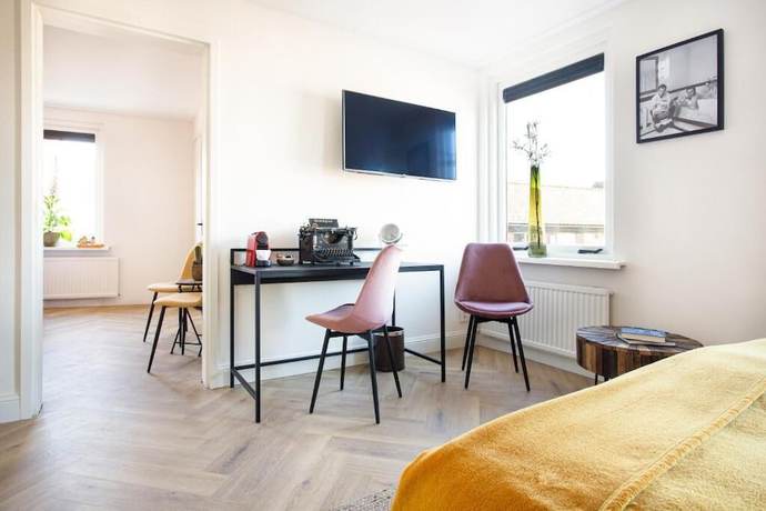 Imagen de la habitación del Hotel Snouck van Loosen. Foto 11