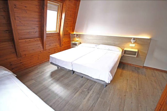 Imagen de la habitación del Hotel Snö Mont Romies. Foto 8