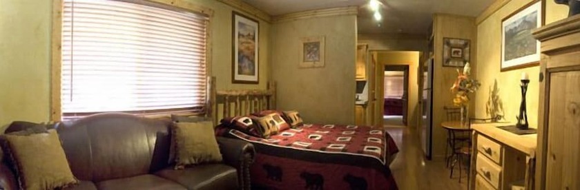 Imagen de la habitación del Hotel Snow Bear Inn. Foto 19