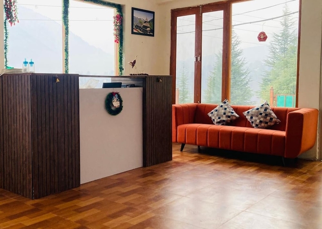 Imagen de los interiores del Hotel Snow Crest Residency- A Pure Veg. Foto 16