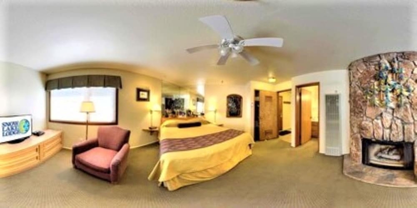 Imagen de la habitación del Hotel Snow Lake Lodge. Foto 3