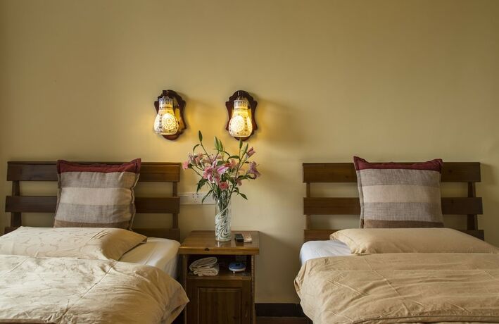 Imagen general del Hotel Snow Lion Riverside Resort. Foto 4