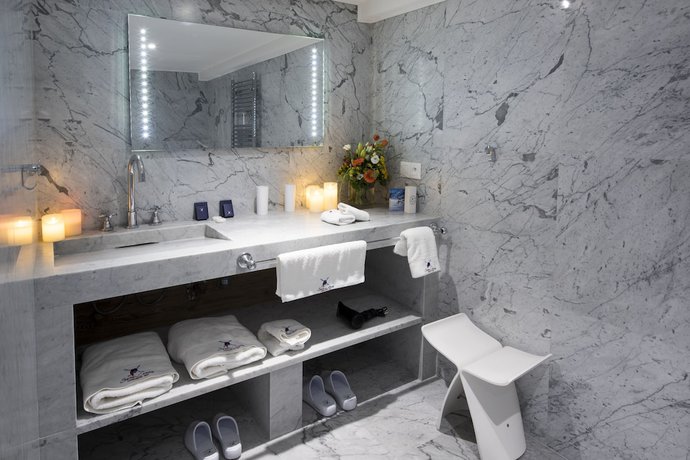 Imagen de la habitación del Hotel Snow Lodge Courchevel 1850. Foto 5