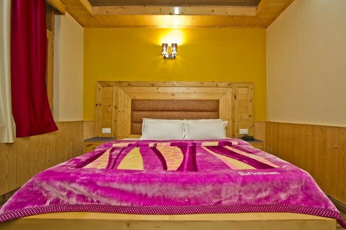 Imagen de la habitación del Hotel Snow Season Resort Manali. Foto 7