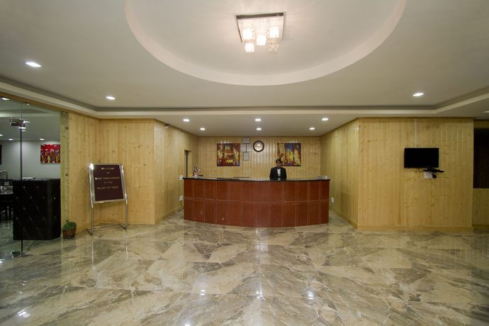 Imagen de los interiores del Hotel Snow Touch Resort (Shri Nath Group). Foto 19