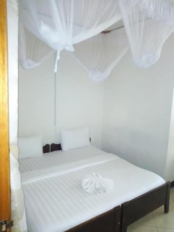 Imagen de la habitación del Hotel Snow View, Boma la Ngombe. Foto 13