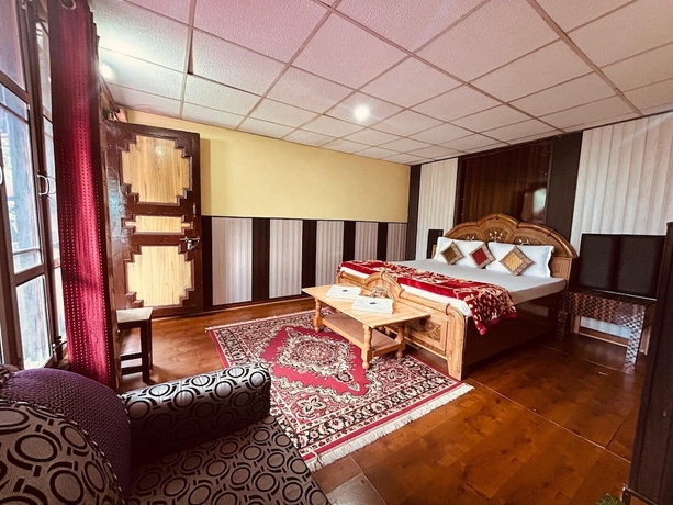 Imagen de la habitación del Hotel Snow View Chopta. Foto 10