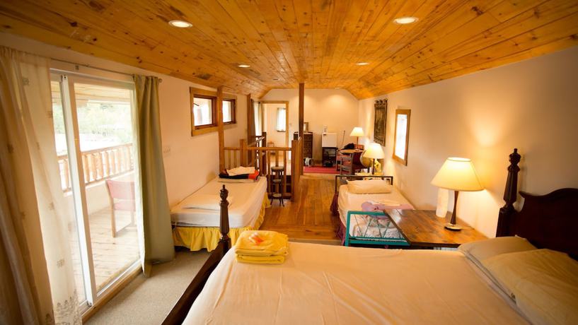 Imagen de la habitación del Hotel SnowMansion Taos Adventure Lodge. Foto 3