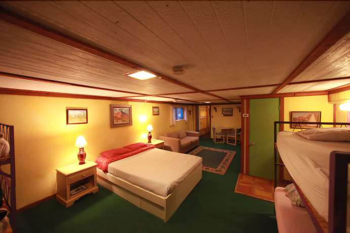Imagen de la habitación del Hotel SnowMansion Taos Adventure Lodge. Foto 8